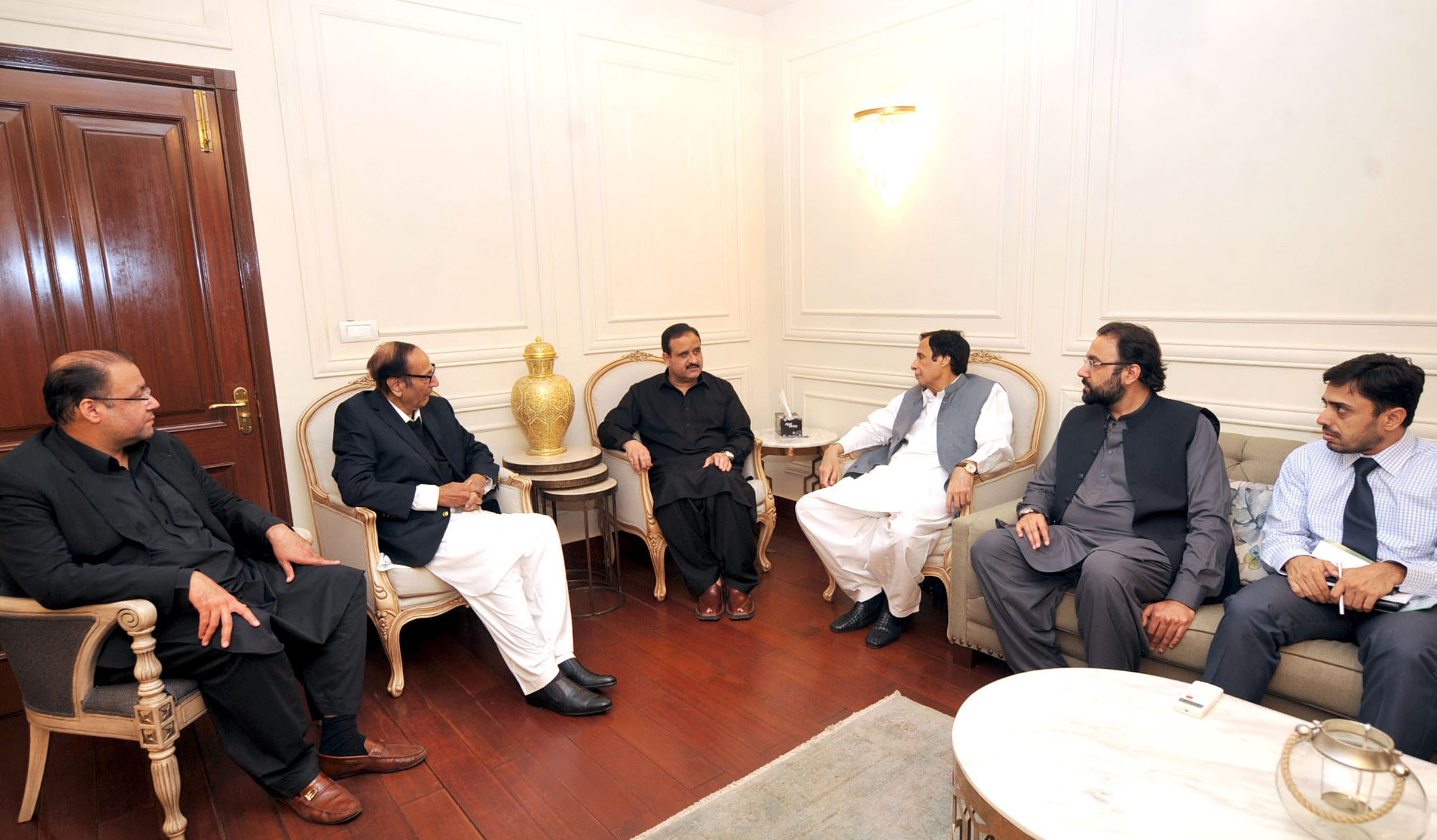 Buzdar-Shujaat-Elahi-meeting