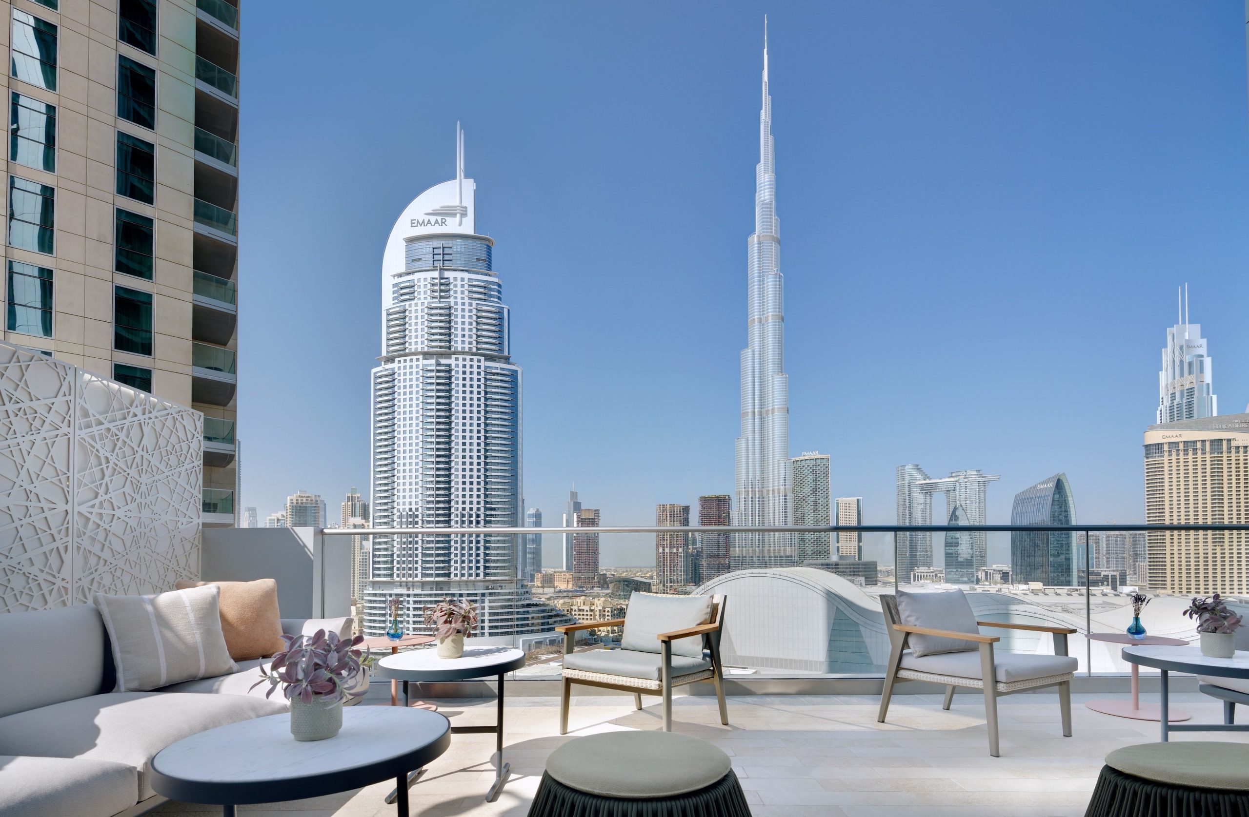 Отель в дубай халифа. Address Fountain views Дубай 5. Даунтаун Дубай отель. Отель Бурдж Халифа Дубай. Емаар Дубай отель.