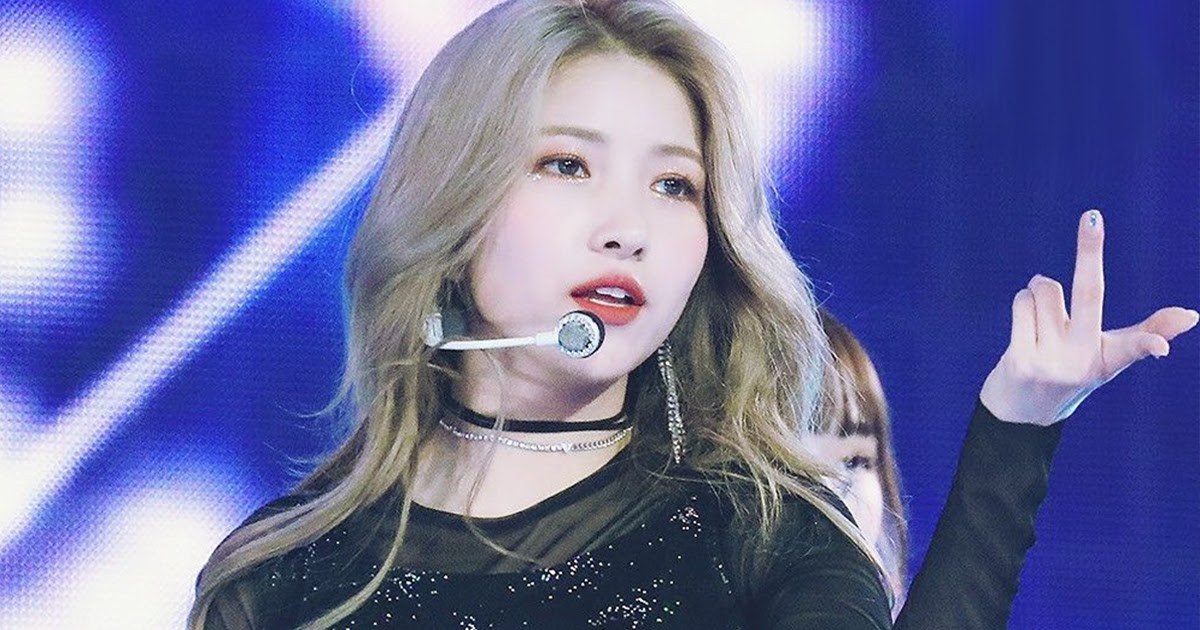 K-pop Star Sowon Apologizes Over 'Nazi mannequin' Image