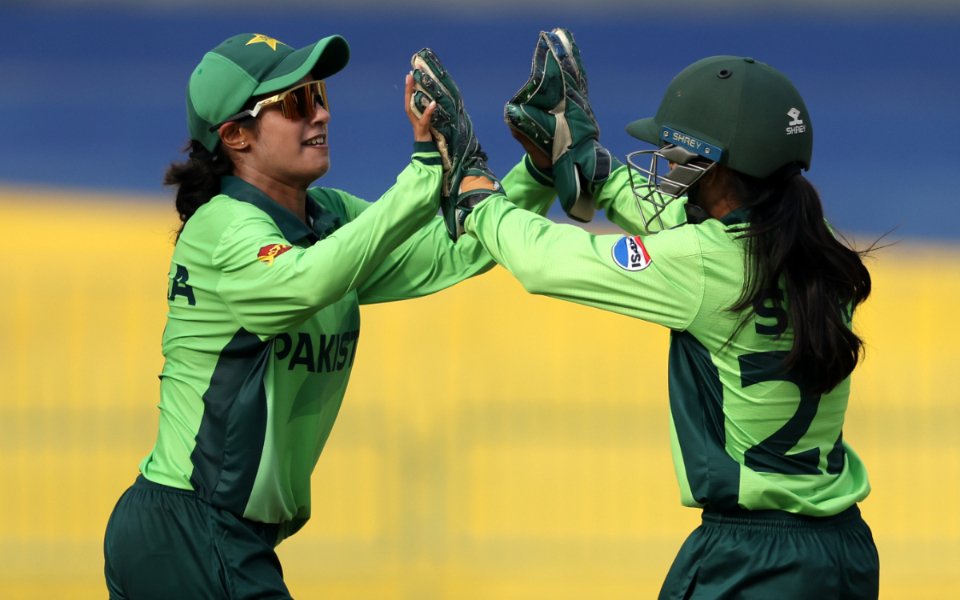 Ayesha, Momina lead Pakistan to consolation win