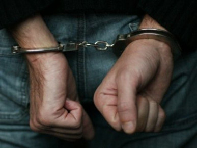 Police arrest suspect accused of blackmailing, assaulting schoolgirl