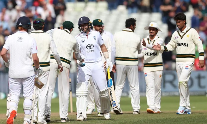 England outperform Pakistan, whitewash Test series 3-0 England-Pak