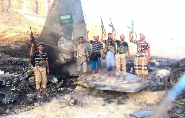 Saudis and Houthis exchange strikes, Yemenis take to boats to flee Houthis