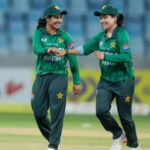 Paistan woman cricket