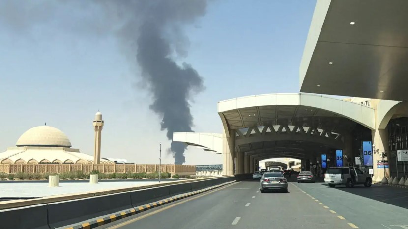 Explosions, smoke reported near Riyadh airport amid Houthi attacks Riyadh attack
