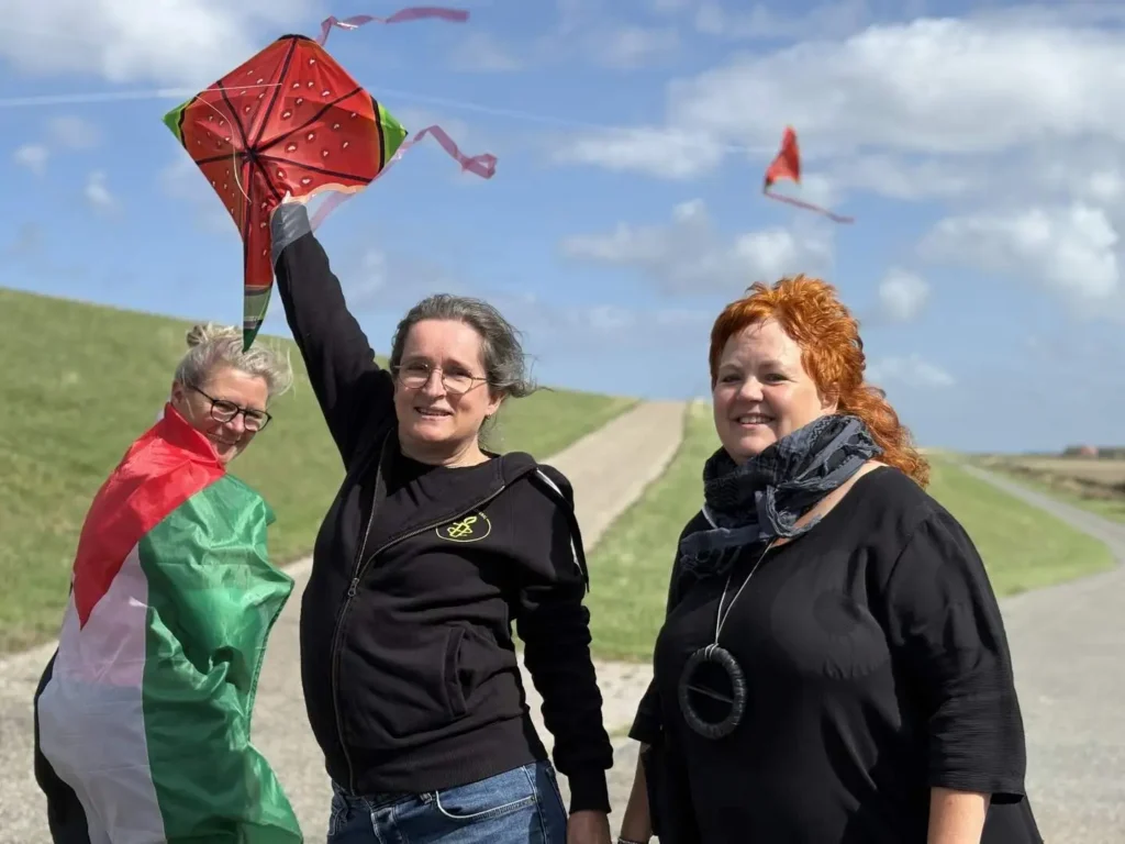 Painting the Dutch skies With kites in solidarity with Gaza children