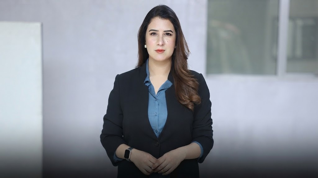 BOL News reportedly removes anchor Absa Komal after protest speech