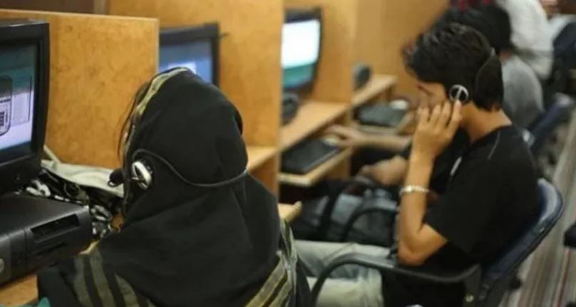 NCCIA busts illegal call centre in Karachi, arrests 11 Call Centre
