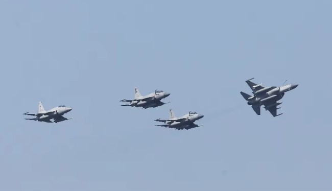 No PAF jet in Saudi operation against Houthis, Pakistan clarifies Fighter jets