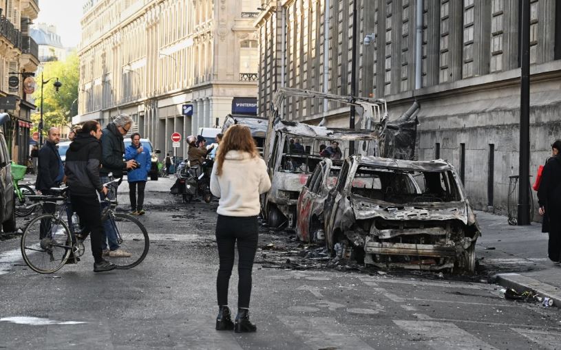 French police arrest 1,800 after violent clashes, looting mar protests Framce protests