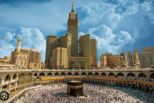 Saudi Arabia denies reports of suicide bomber at Khana Kaaba Khana Kaaba